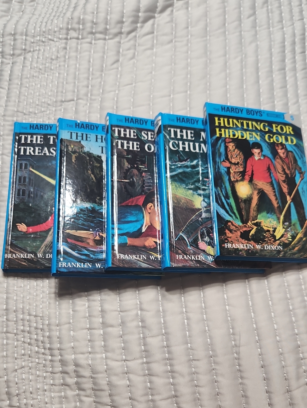 The Hardy Boys Hardcover 5 Book Set